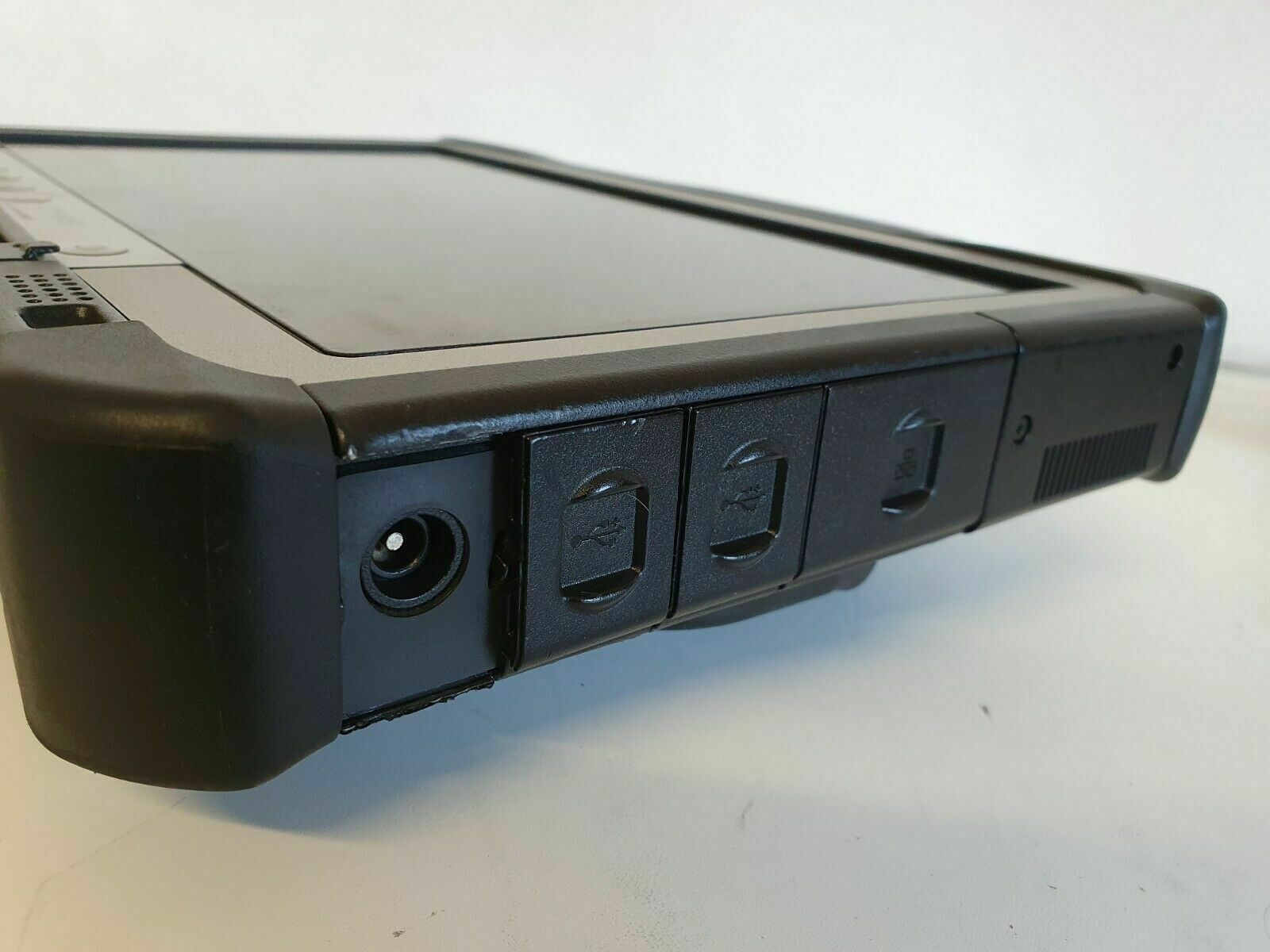 باناسونيك Toughbook CF-D1 MK3 Core i5 - View 8